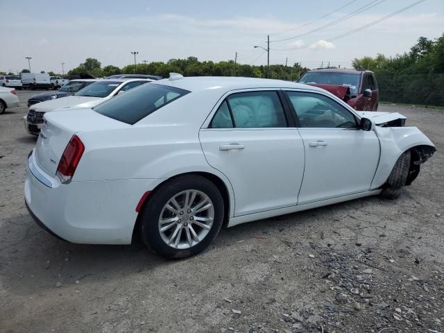 2017 Chrysler 300 Limited