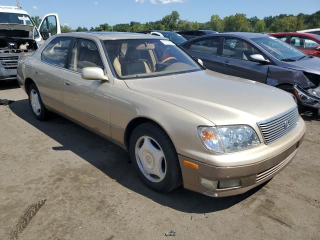 1999 Lexus LS 400