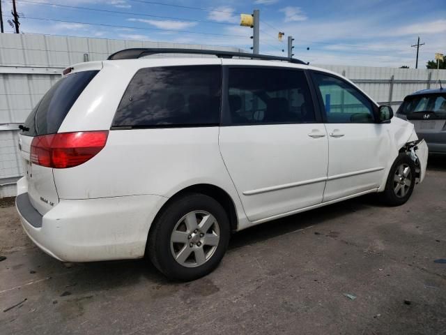 2004 Toyota Sienna CE