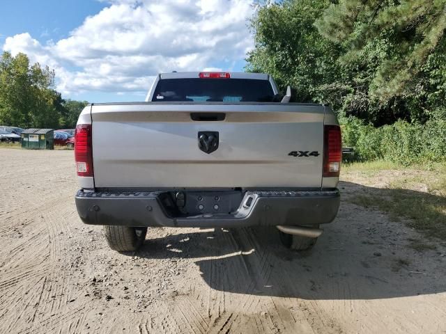 2024 Dodge RAM 1500 Classic SLT