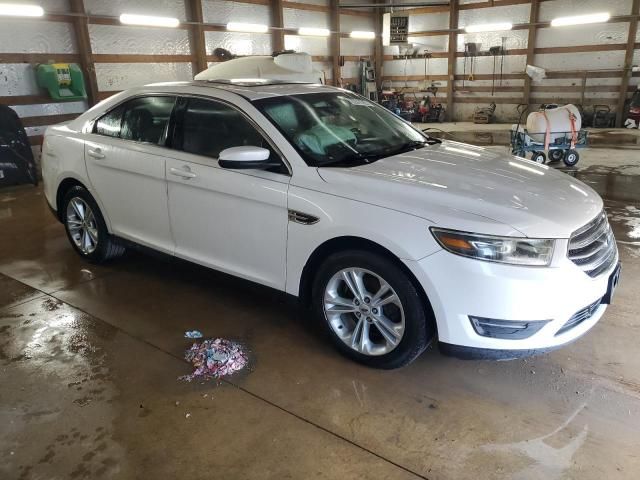 2014 Ford Taurus SEL