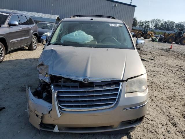 2008 Chrysler Town & Country Limited