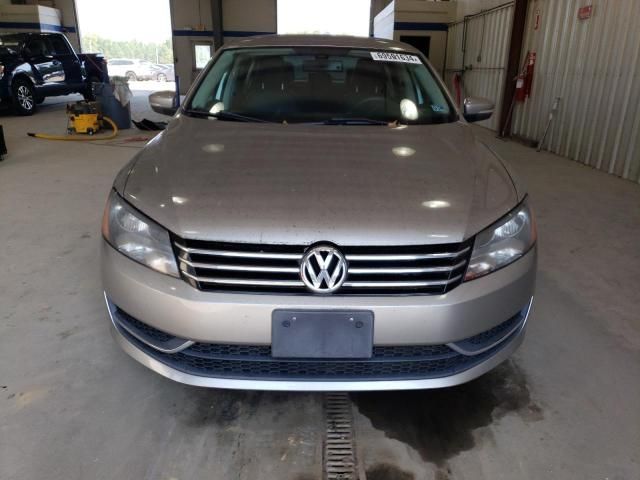 2012 Volkswagen Passat SE