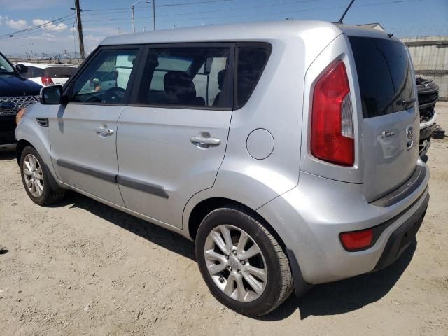 2013 KIA Soul +