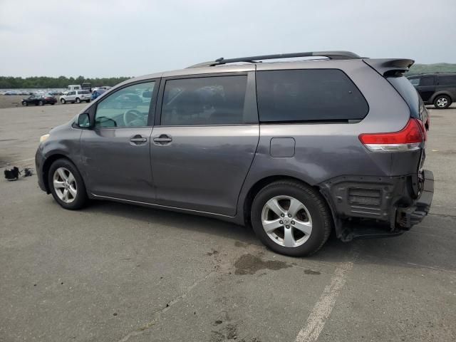 2011 Toyota Sienna LE