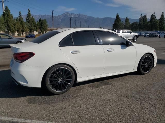 2019 Mercedes-Benz A 220