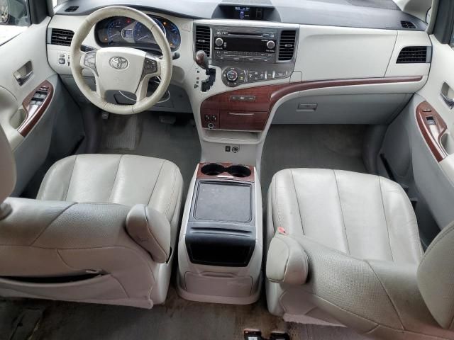 2014 Toyota Sienna XLE