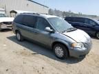 2007 Chrysler Town & Country LX