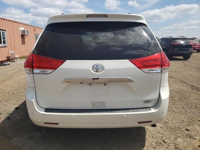 2013 Toyota Sienna XLE