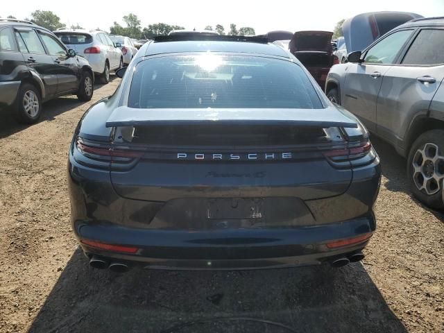 2017 Porsche Panamera 4S