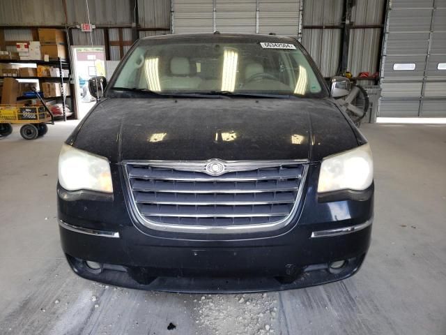 2008 Chrysler Town & Country Limited