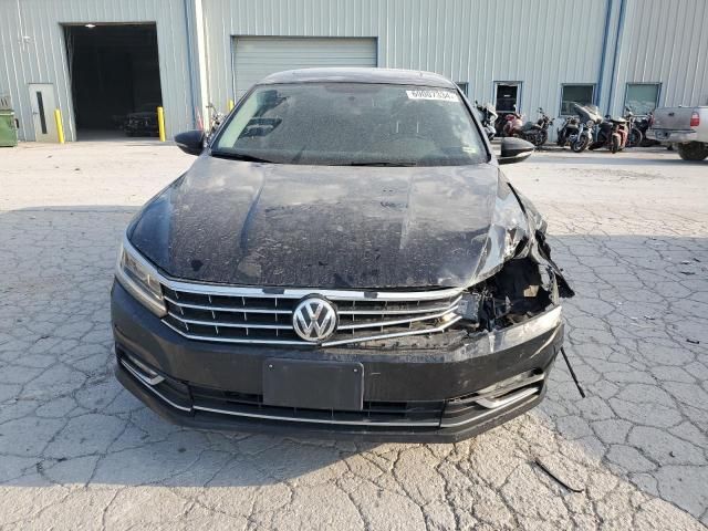 2017 Volkswagen Passat SE