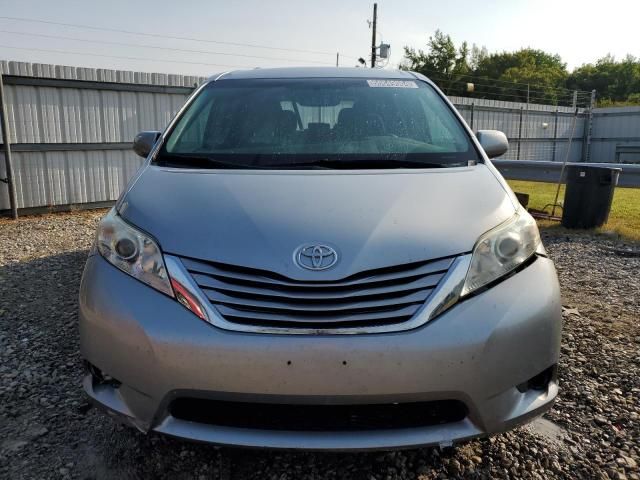 2015 Toyota Sienna LE