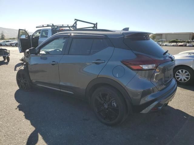 2022 Nissan Kicks SR