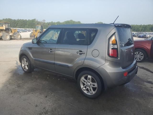 2011 KIA Soul +