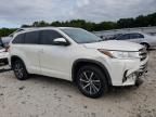 2017 Toyota Highlander SE