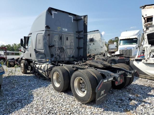 2022 Freightliner Cascadia 126