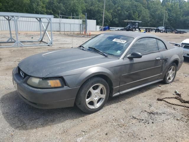 2004 Ford Mustang