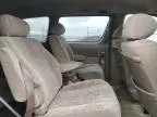 2001 Toyota Sienna LE