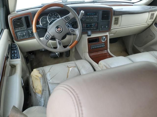 2004 Cadillac Escalade Luxury