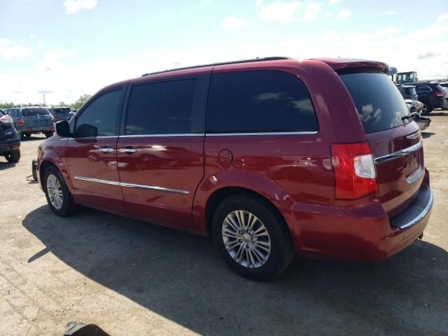 2015 Chrysler Town & Country Touring L