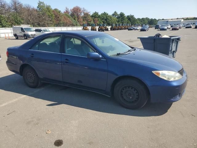 2005 Toyota Camry LE