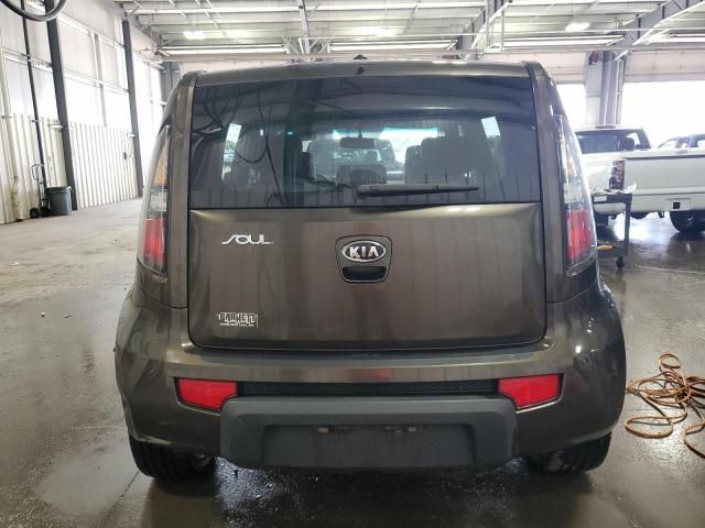 2010 KIA Soul +