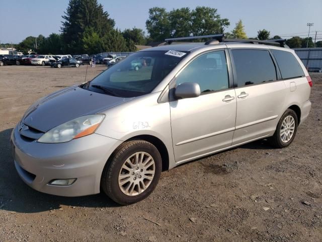 2008 Toyota Sienna XLE