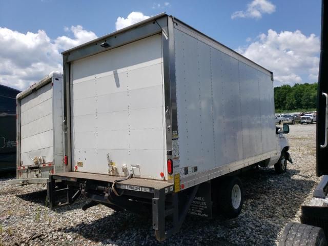 2019 Ford Econoline E350 Super Duty Cutaway Van