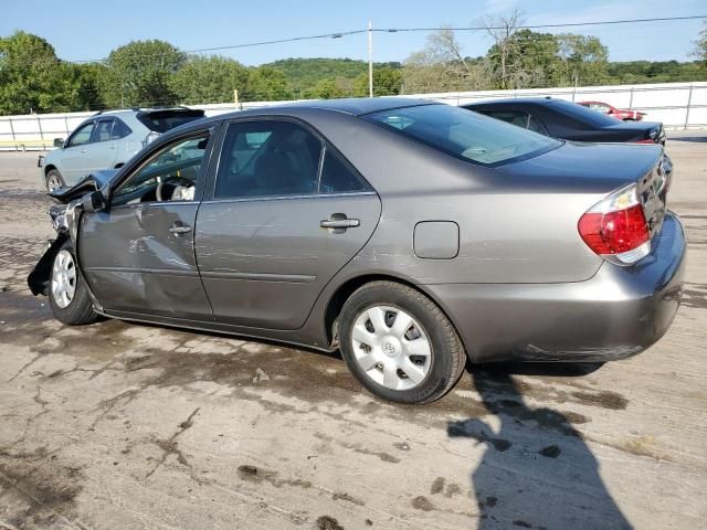 2005 Toyota Camry LE