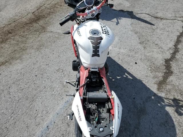 2014 Triumph Street Triple R