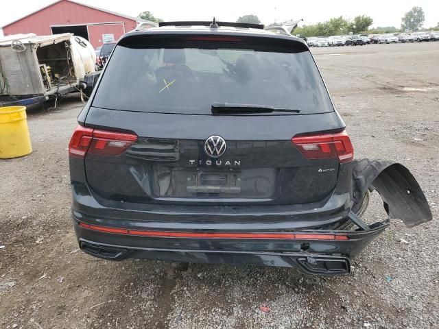 2022 Volkswagen Tiguan SE R-LINE Black