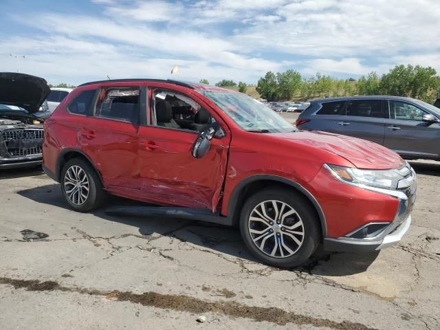 2016 Mitsubishi Outlander SE