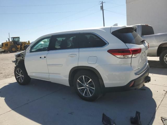 2018 Toyota Highlander SE