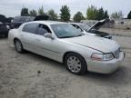 2005 Lincoln Town Car Signature Limited