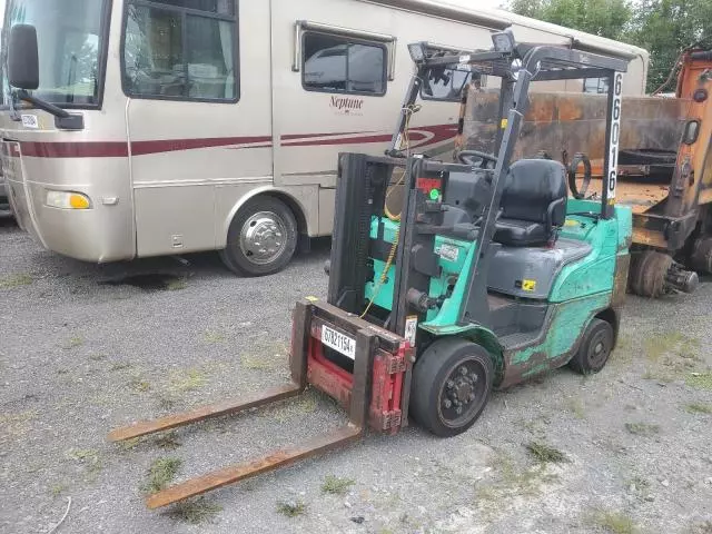 2005 Mitsubishi Forklift