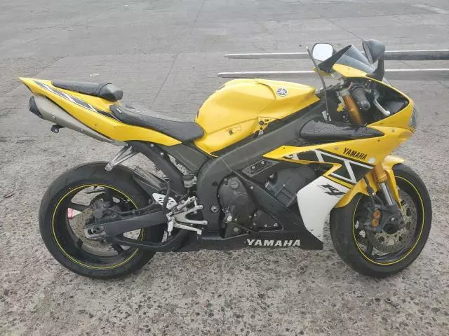 2006 Yamaha YZFR1