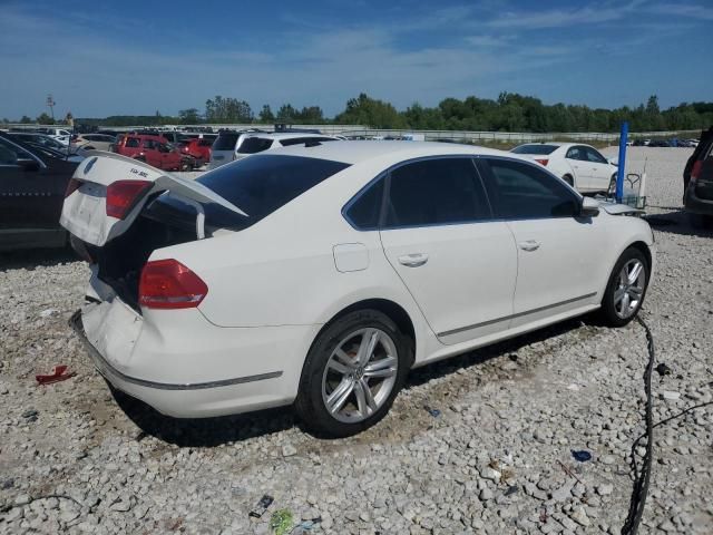 2012 Volkswagen Passat SEL