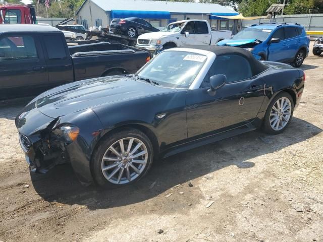 2017 Fiat 124 Spider Classica