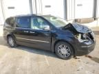 2009 Chrysler Town & Country Limited