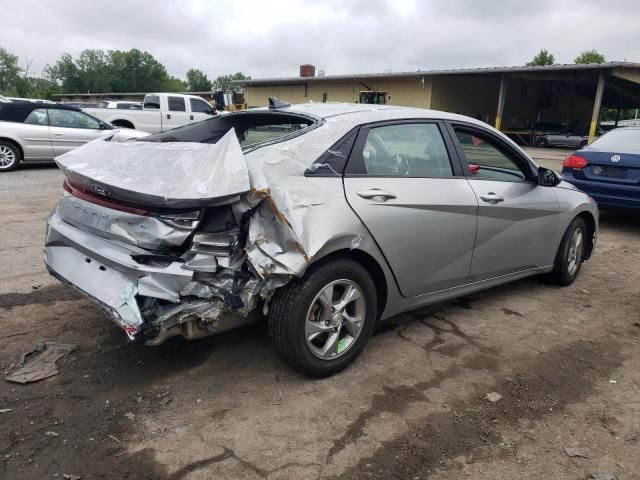 2021 Hyundai Elantra SE