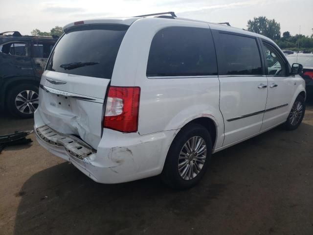 2014 Chrysler Town & Country Touring L