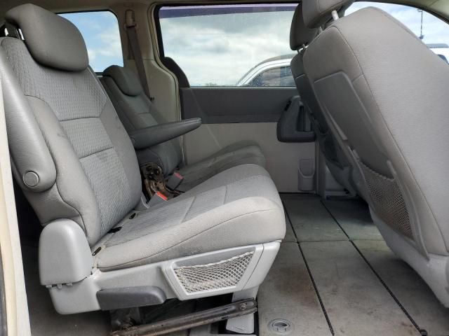 2010 Chrysler Town & Country Touring