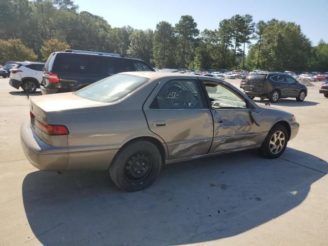 1999 Toyota Camry LE