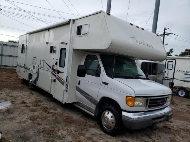 2004 Ford Econoline E450 Super Duty Cutaway Van