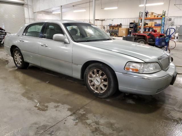 2007 Lincoln Town Car Signature Limited