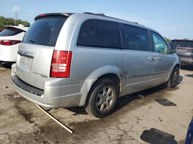 2010 Chrysler Town & Country Touring