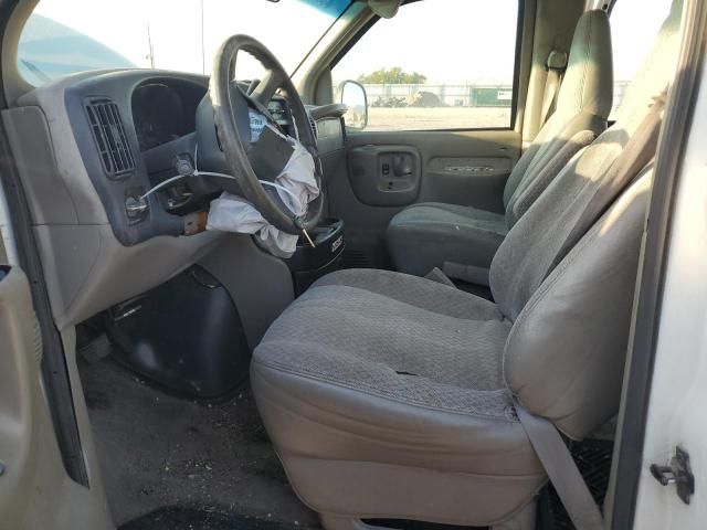 2000 Chevrolet Express G2500