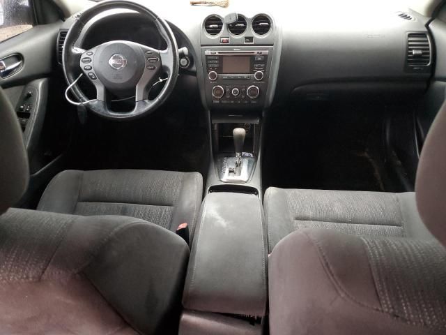 2010 Nissan Altima Base