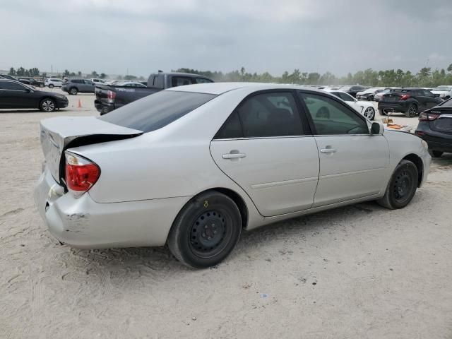 2005 Toyota Camry LE